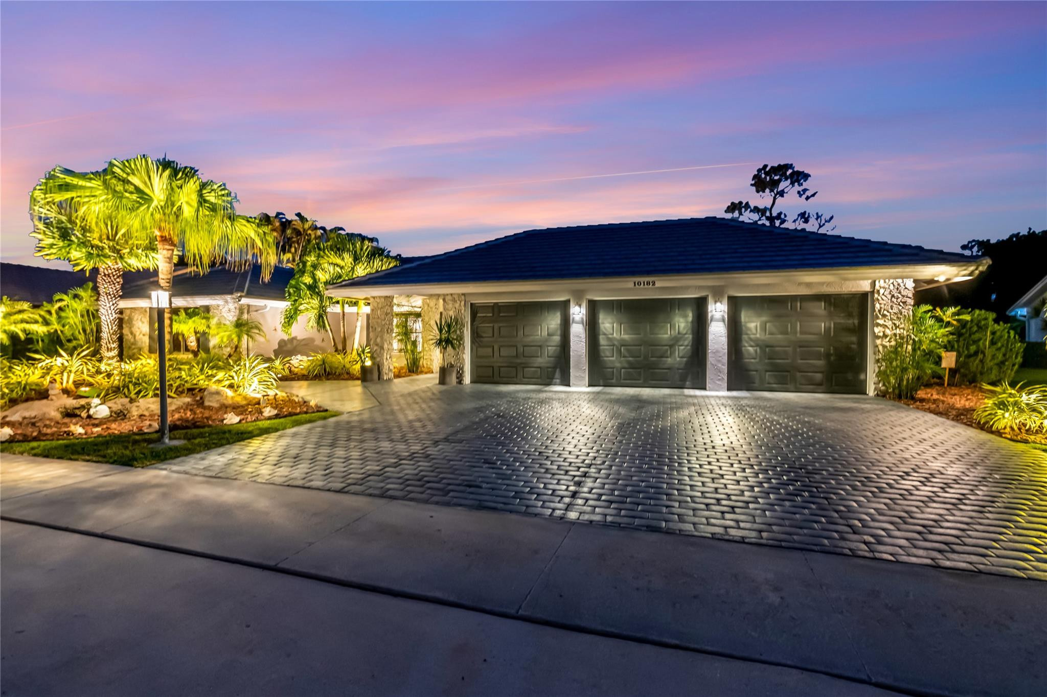 10182 Boca Woods, Boca Raton FL 33428
