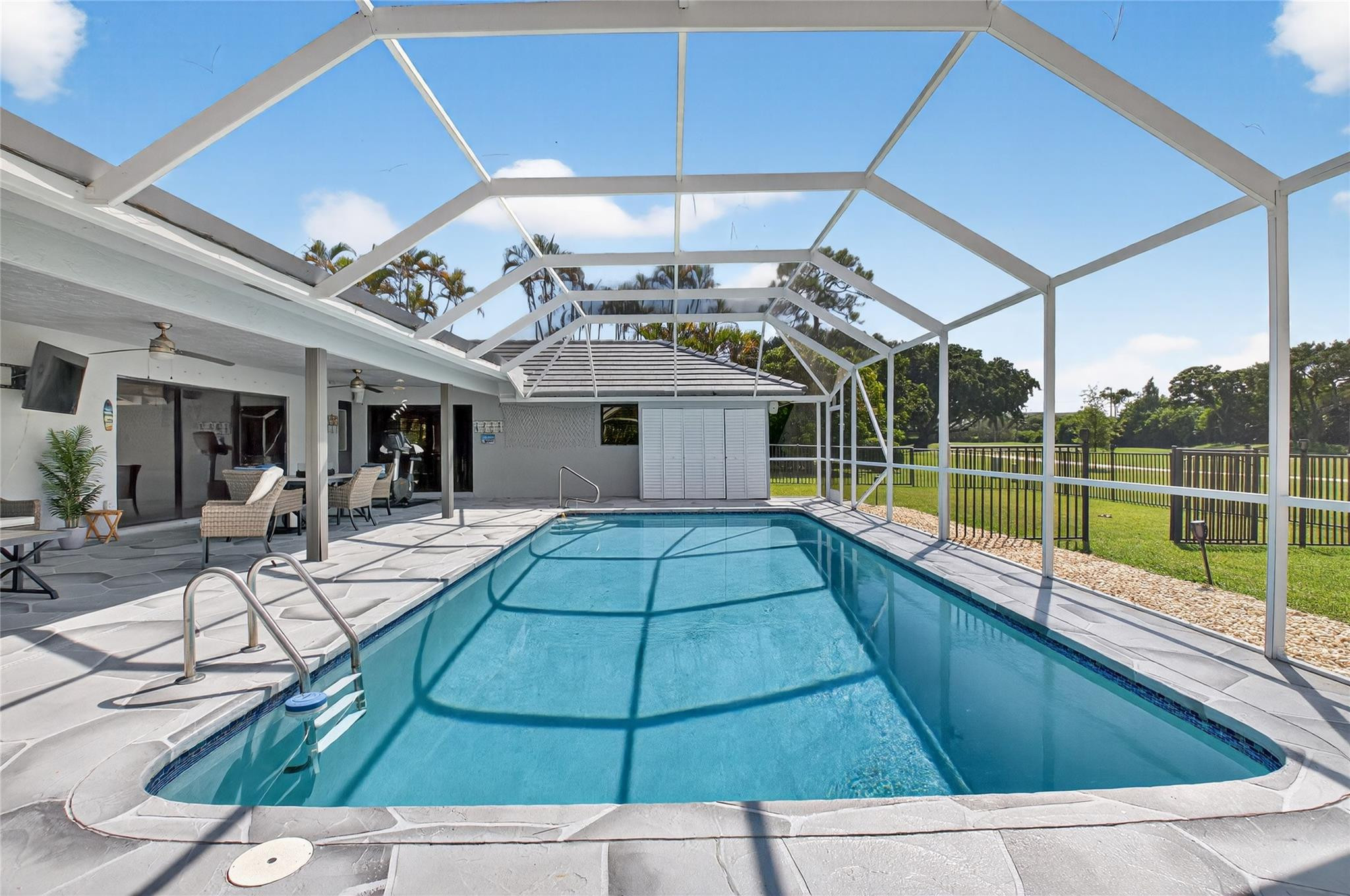 10182 Boca Woods, Boca Raton FL 33428