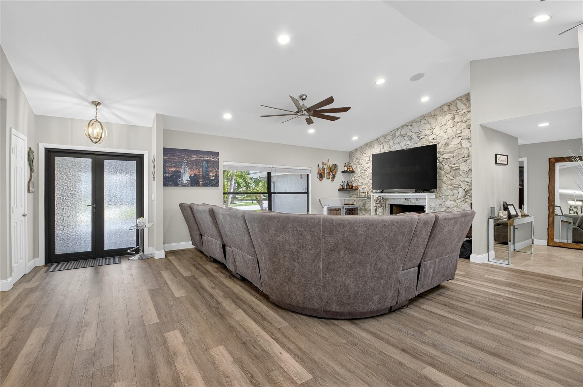 10182 Boca Woods, Boca Raton FL 33428