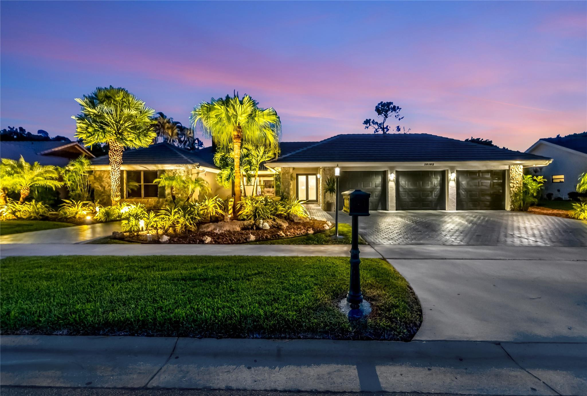 10182 Boca Woods, Boca Raton FL 33428