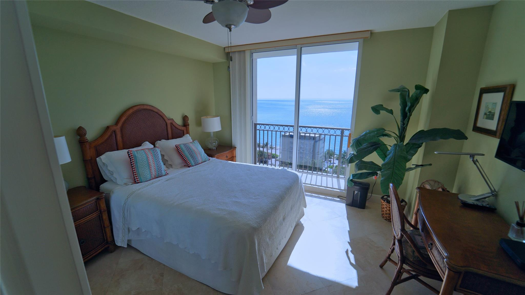 2011 N Ocean #1606, Fort Lauderdale FL 33305