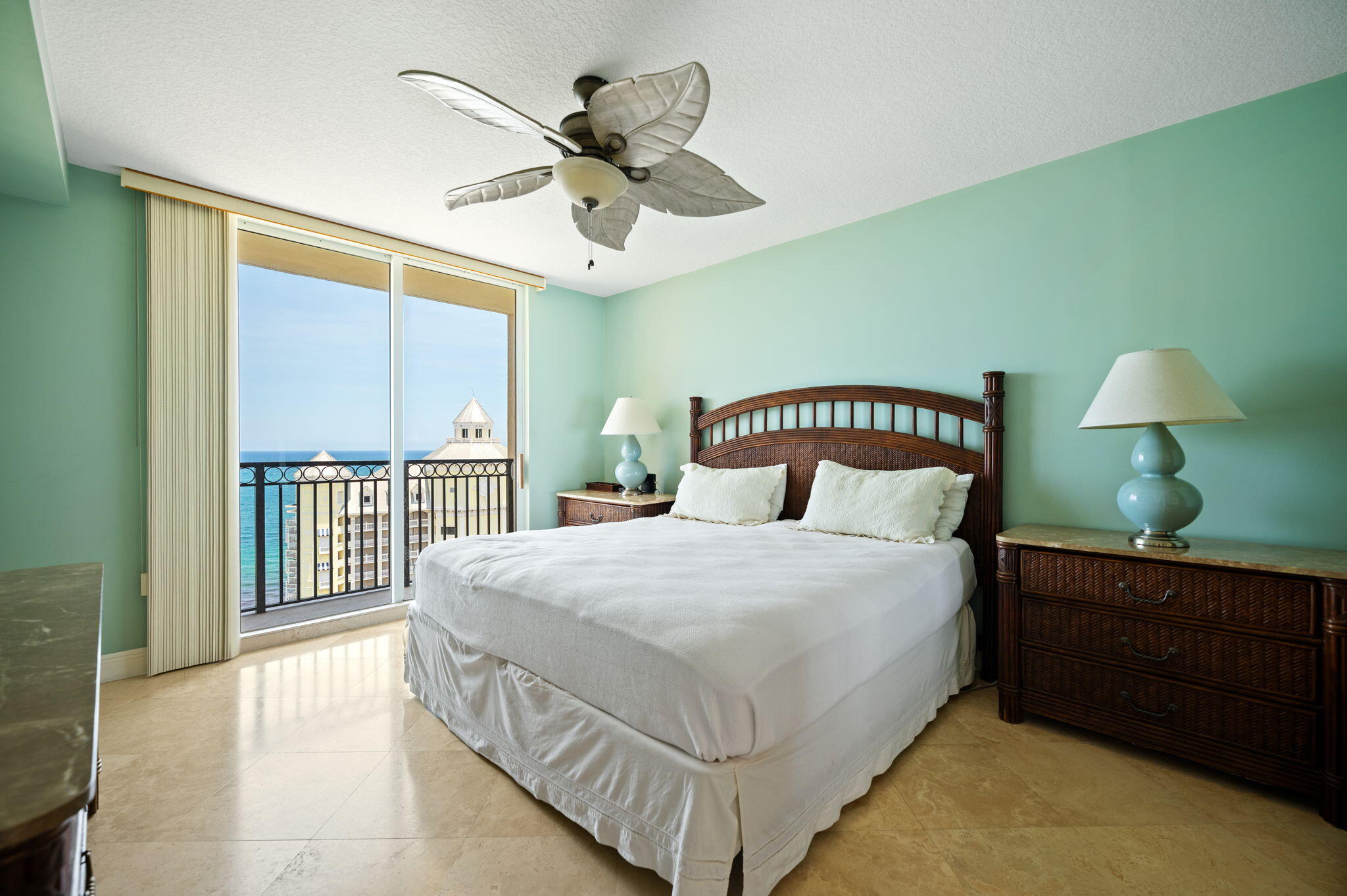 2011 N Ocean #1606, Fort Lauderdale FL 33305