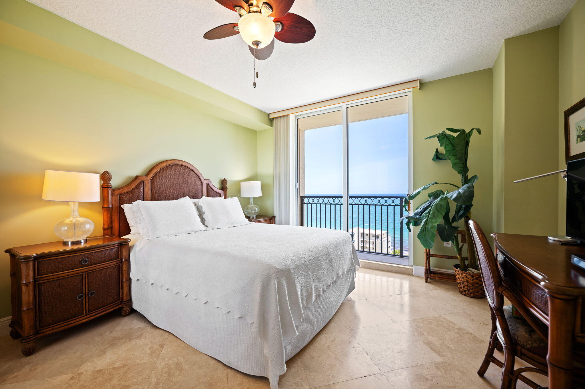 2011 N Ocean #1606, Fort Lauderdale FL 33305