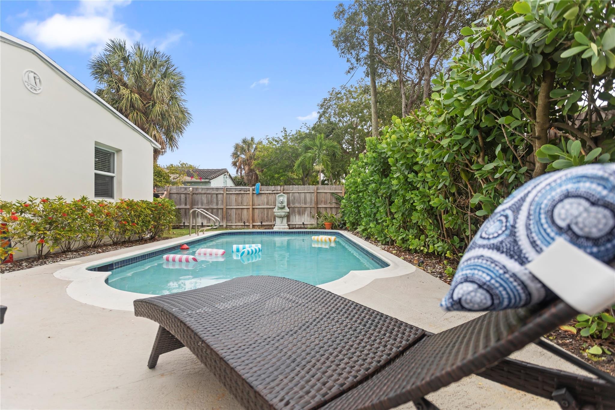 1736 NE 18th, Fort Lauderdale FL 33305
