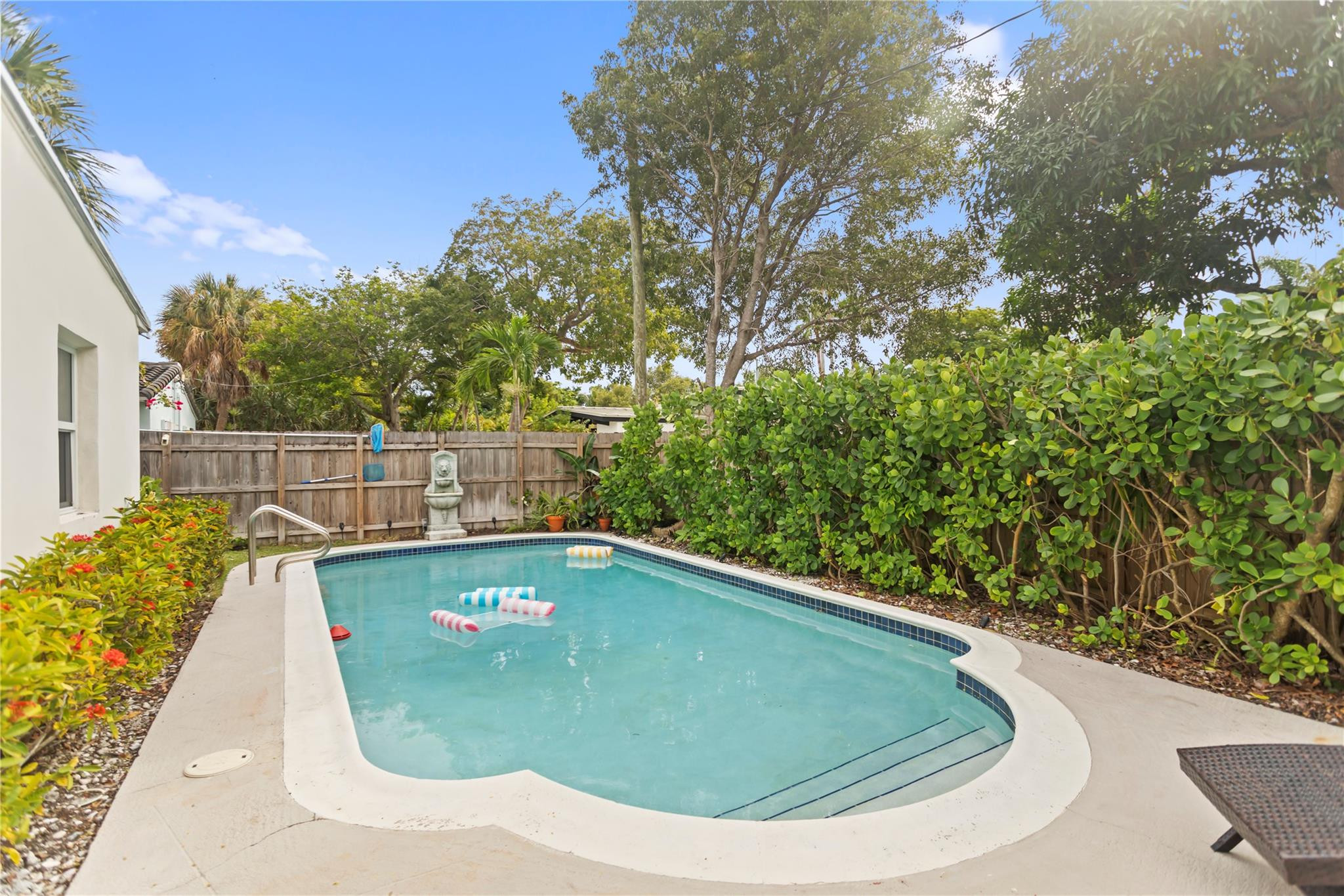 1736 NE 18th, Fort Lauderdale FL 33305