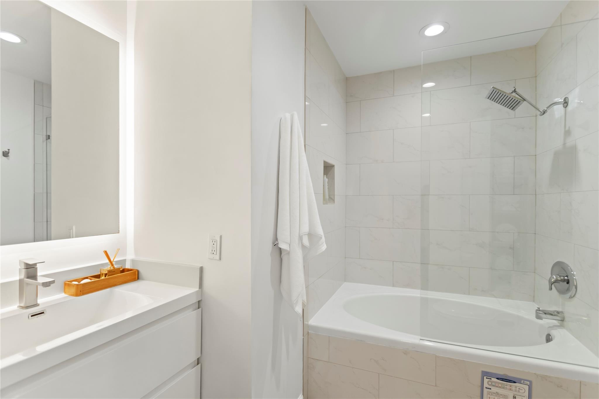 1736 NE 18th, Fort Lauderdale FL 33305