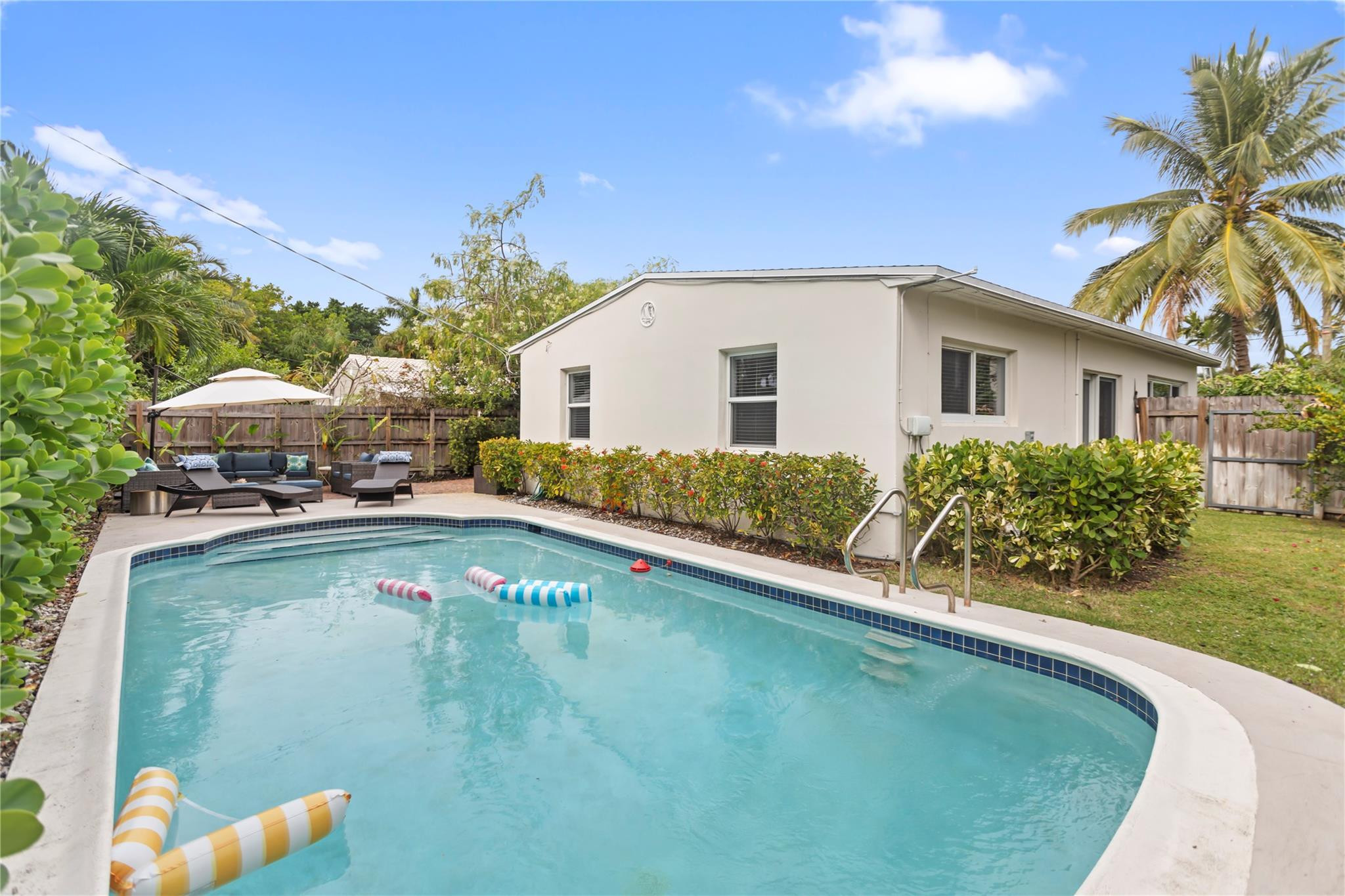 1736 NE 18th, Fort Lauderdale FL 33305