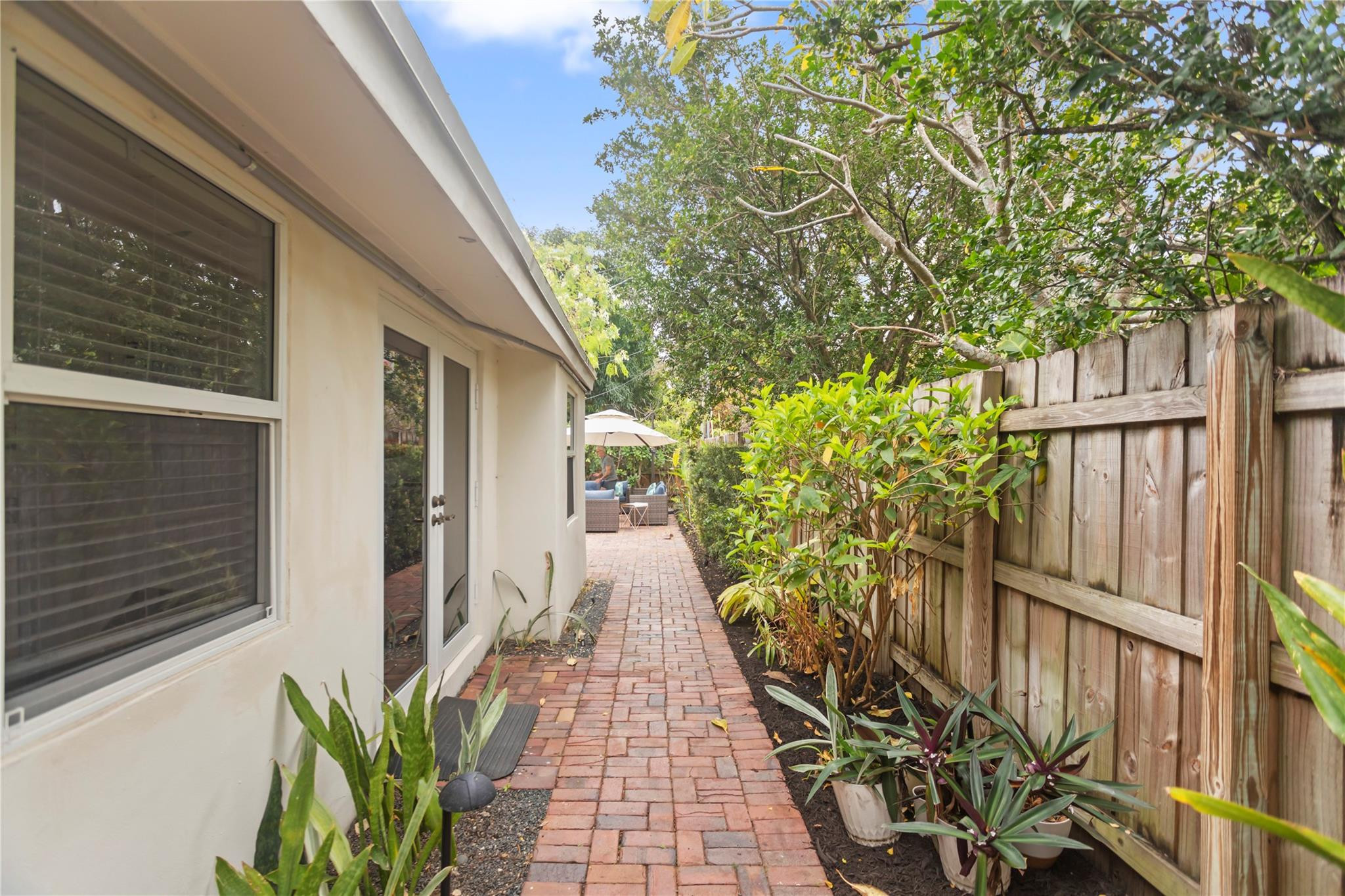 1736 NE 18th, Fort Lauderdale FL 33305