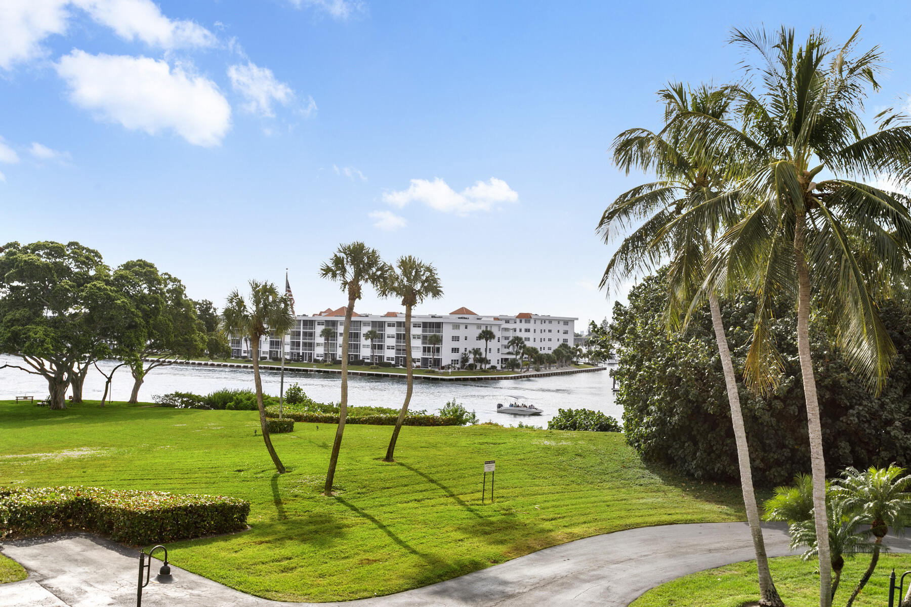 1100 W Marine #A3l, North Palm Beach FL 33408