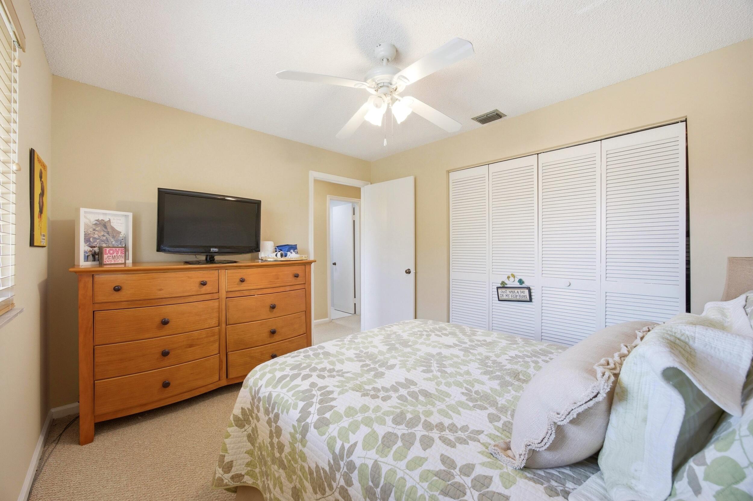 6738 Via Regina, Boca Raton FL 33433