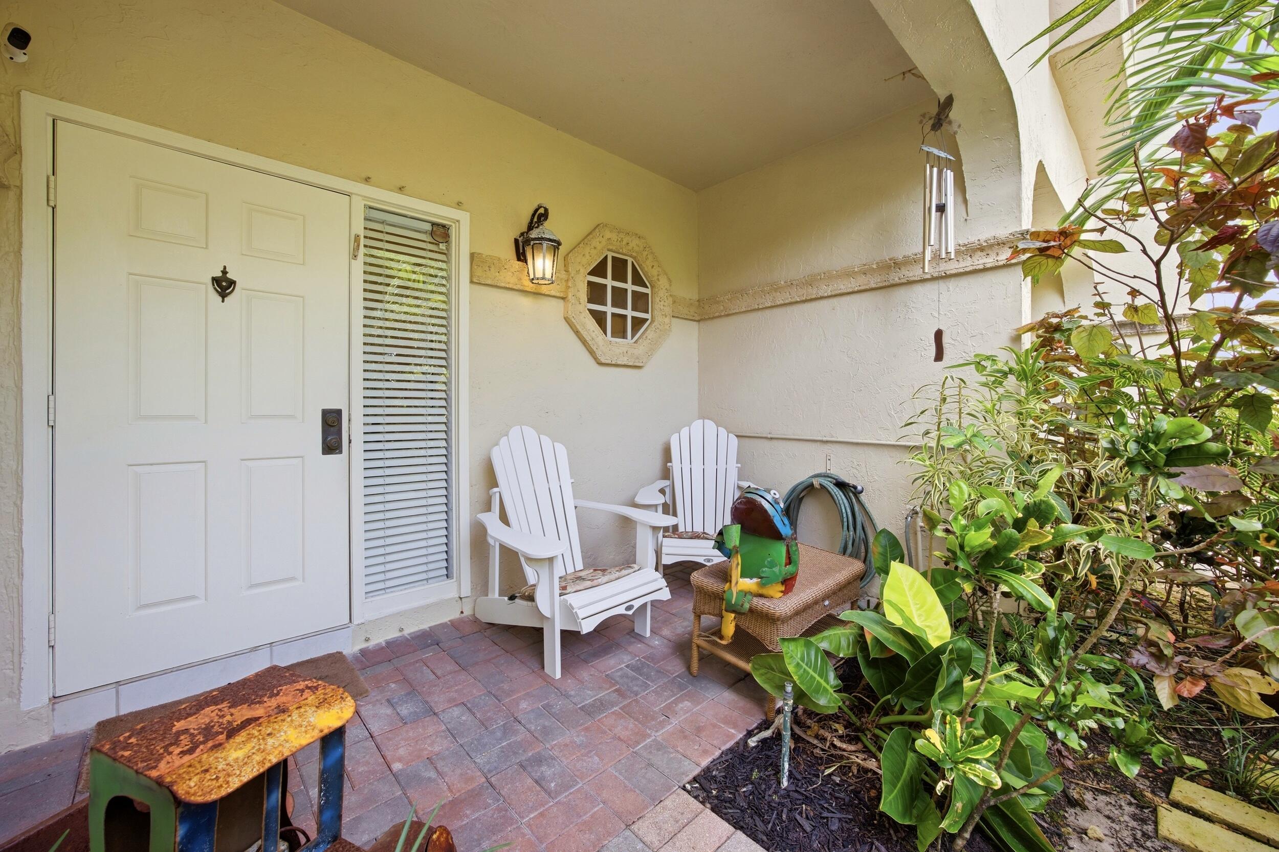 6738 Via Regina, Boca Raton FL 33433