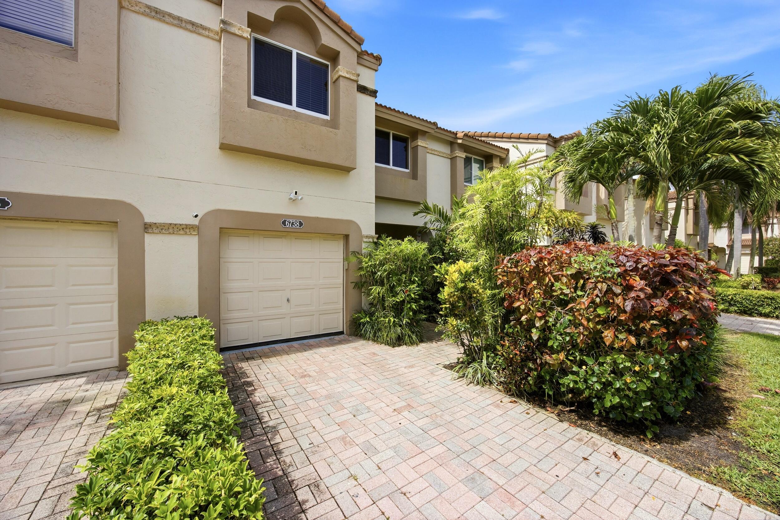 6738 Via Regina, Boca Raton FL 33433