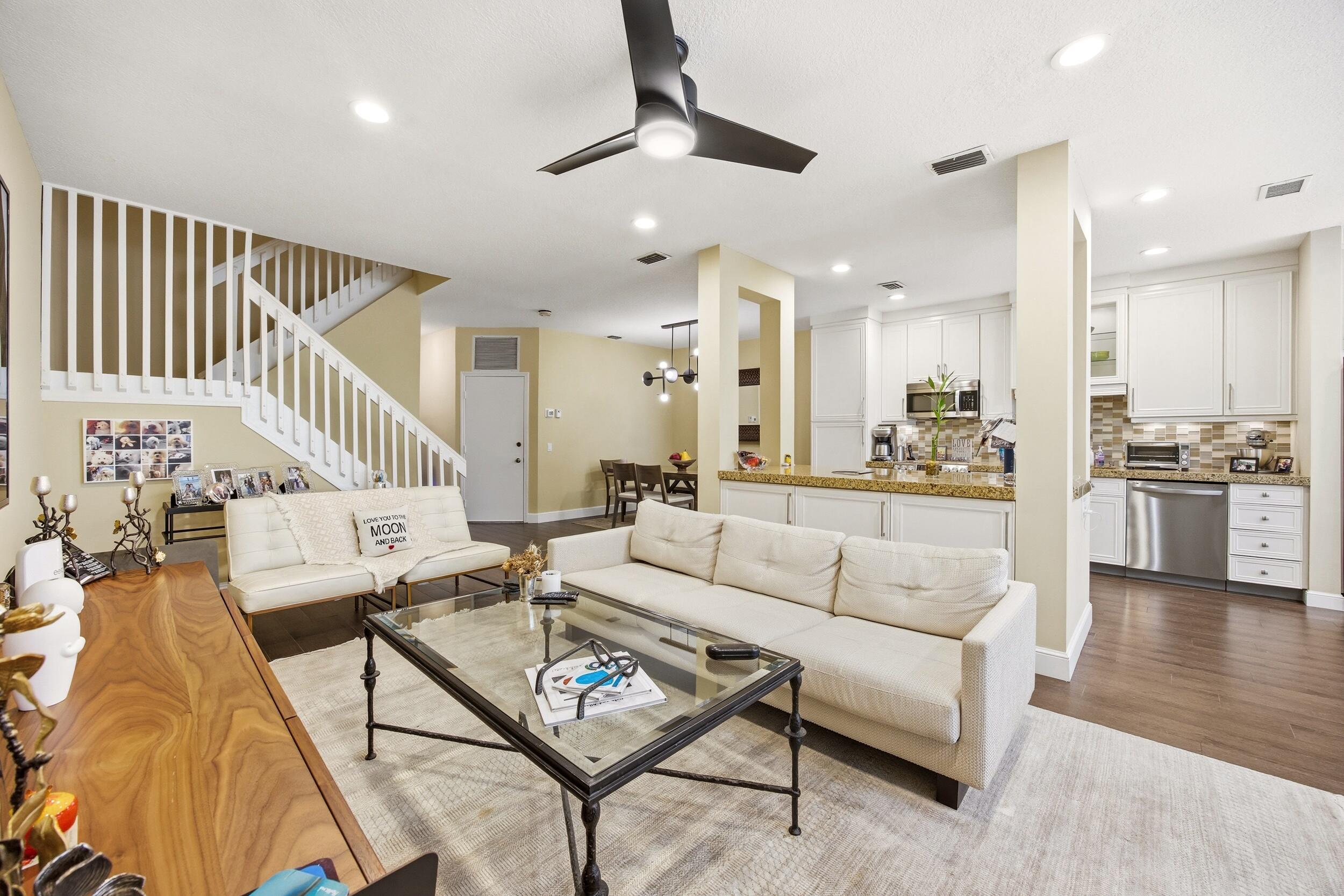 6738 Via Regina, Boca Raton FL 33433