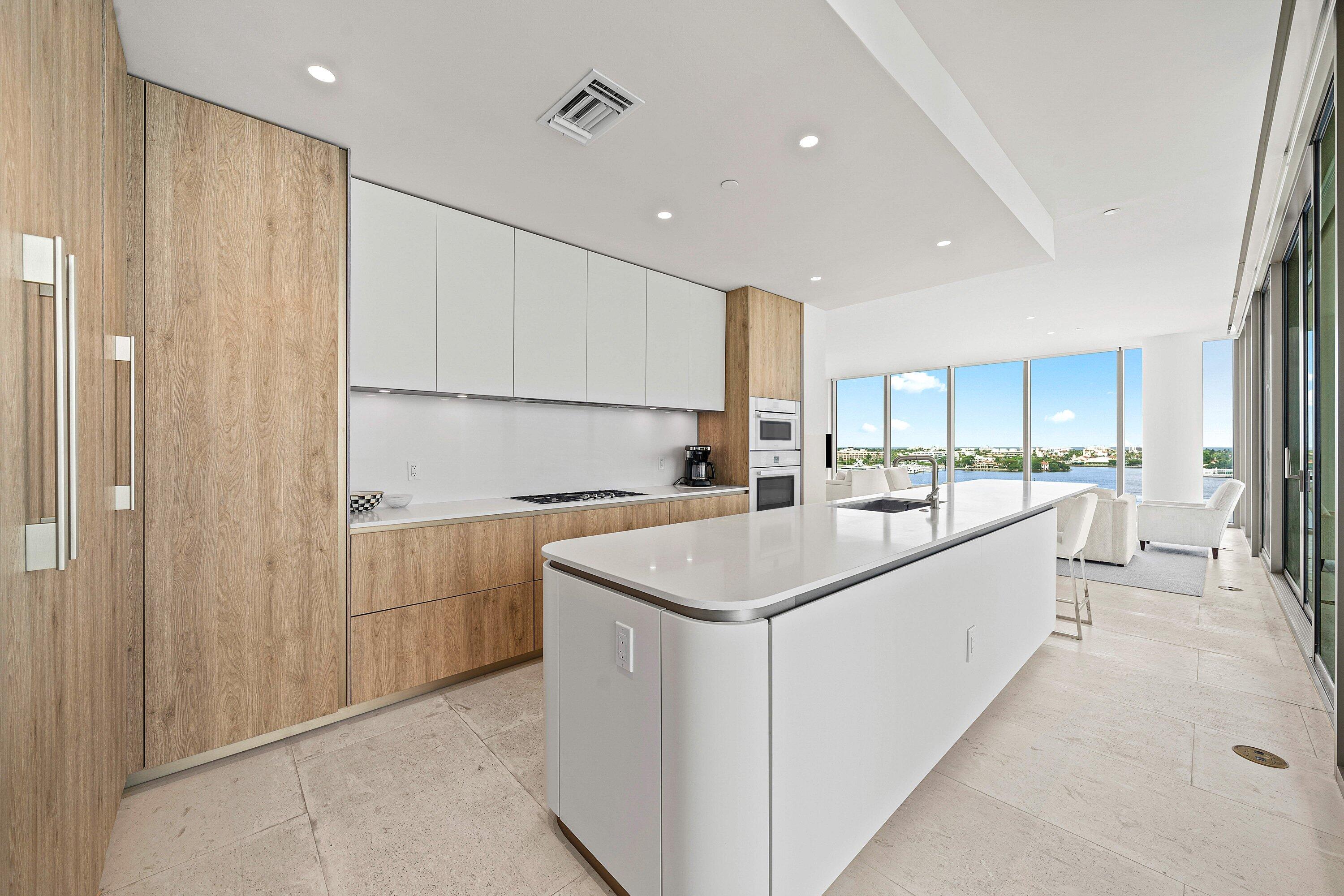 200 Arkona #804, West Palm Beach FL 33401