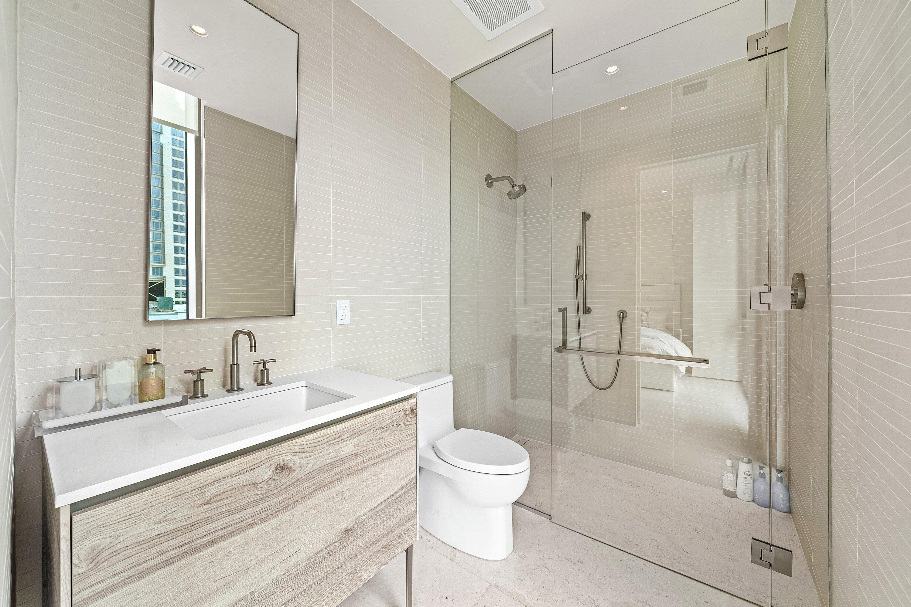 200 Arkona #804, West Palm Beach FL 33401