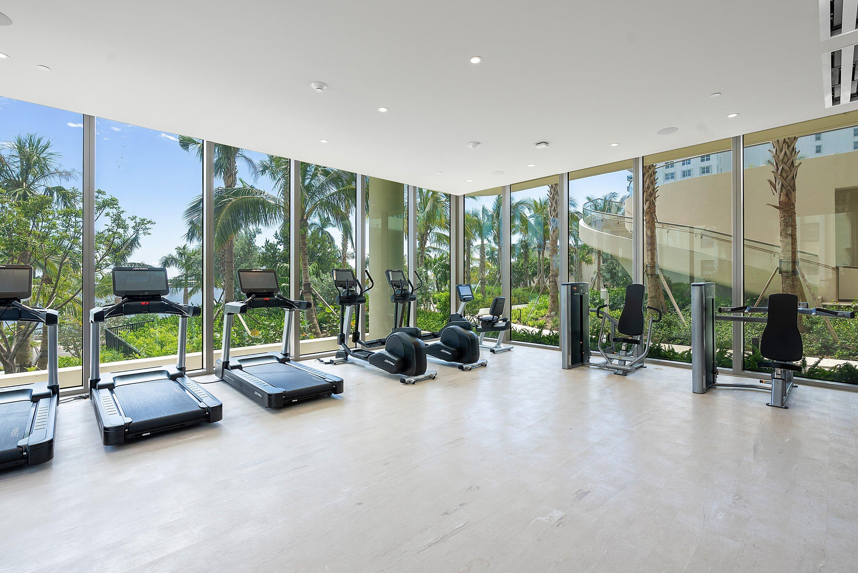 200 Arkona #804, West Palm Beach FL 33401