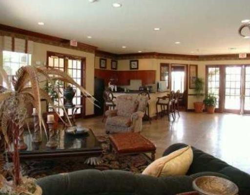 5005 Wiles #108, Coconut Creek FL 33073