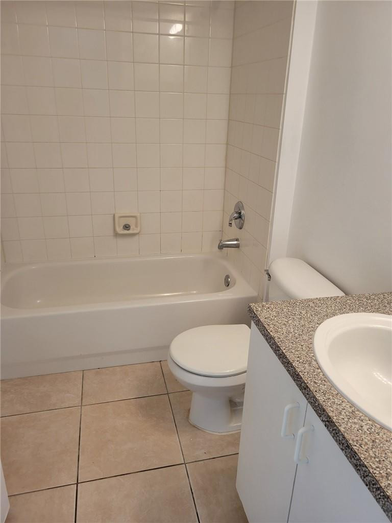 5005 Wiles #108, Coconut Creek FL 33073