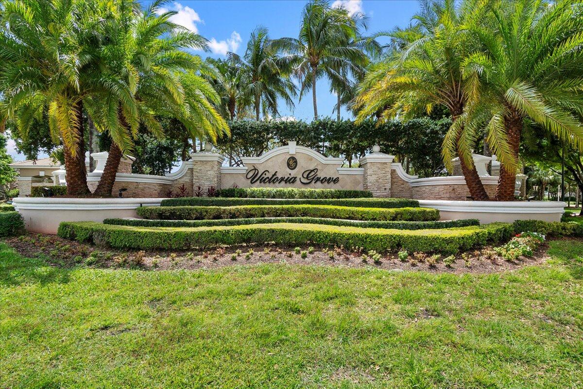 114 Lancaster, Royal Palm Beach FL 33414