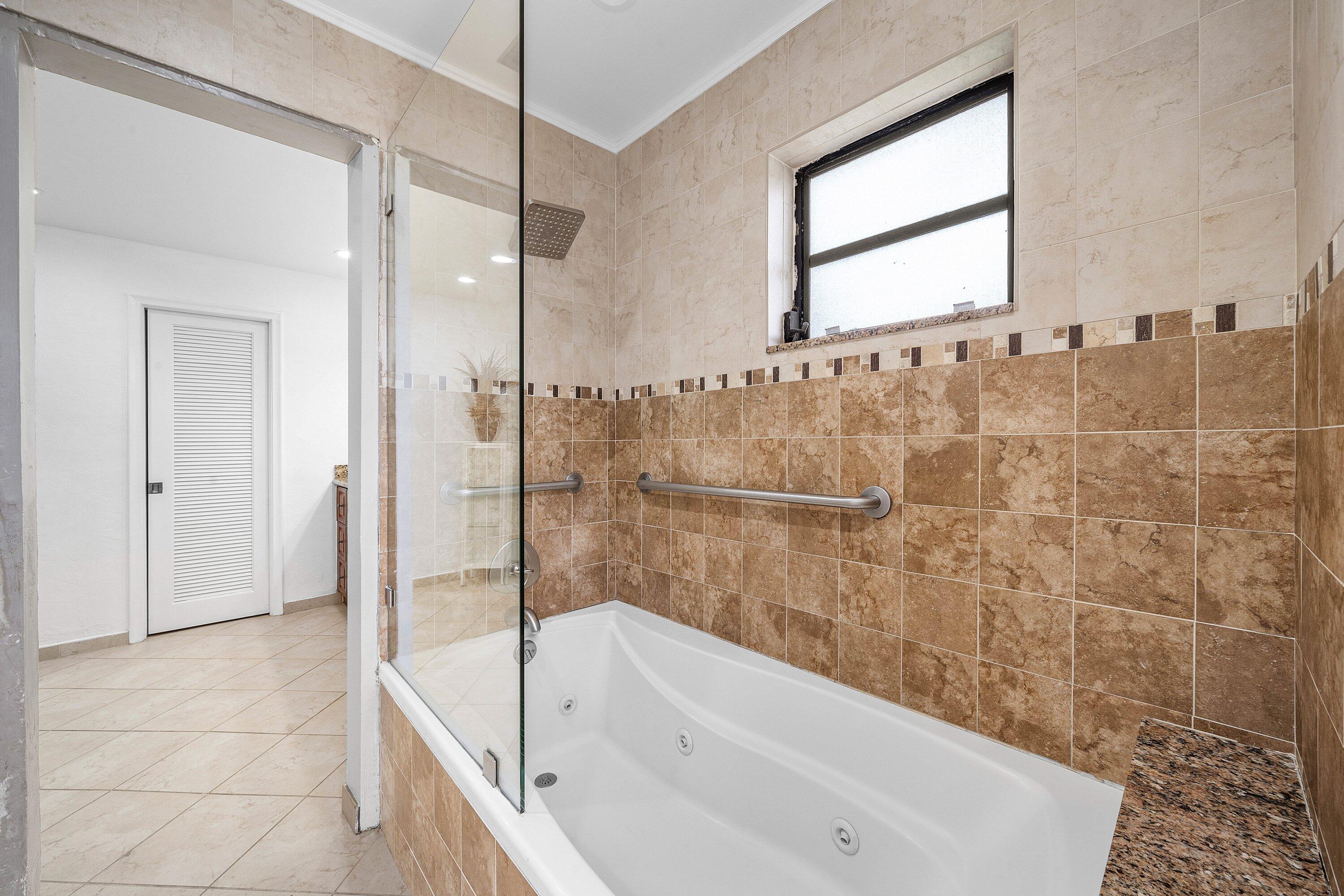 1006 SE 6th, Deerfield Beach FL 33441