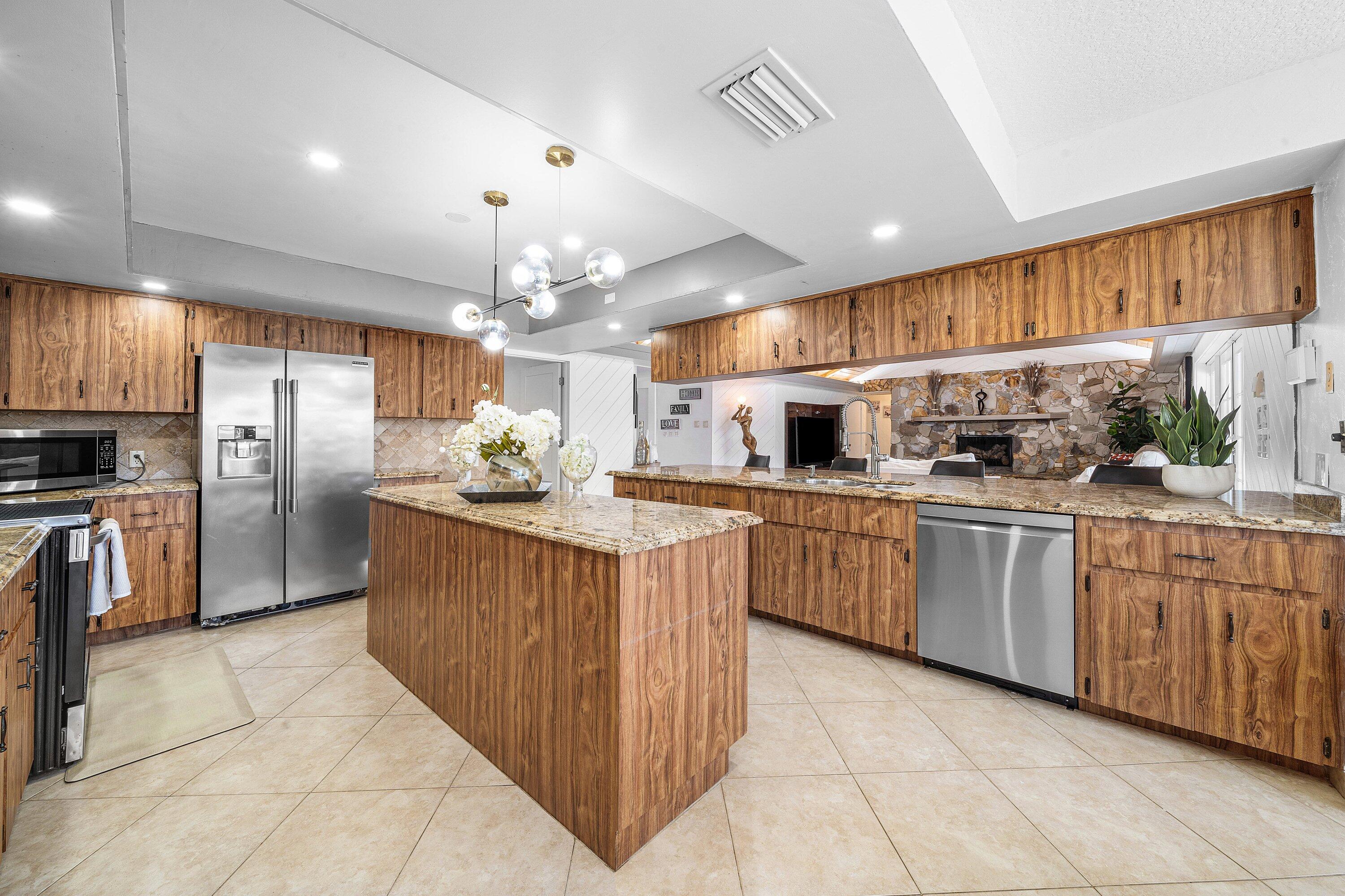 1006 SE 6th, Deerfield Beach FL 33441