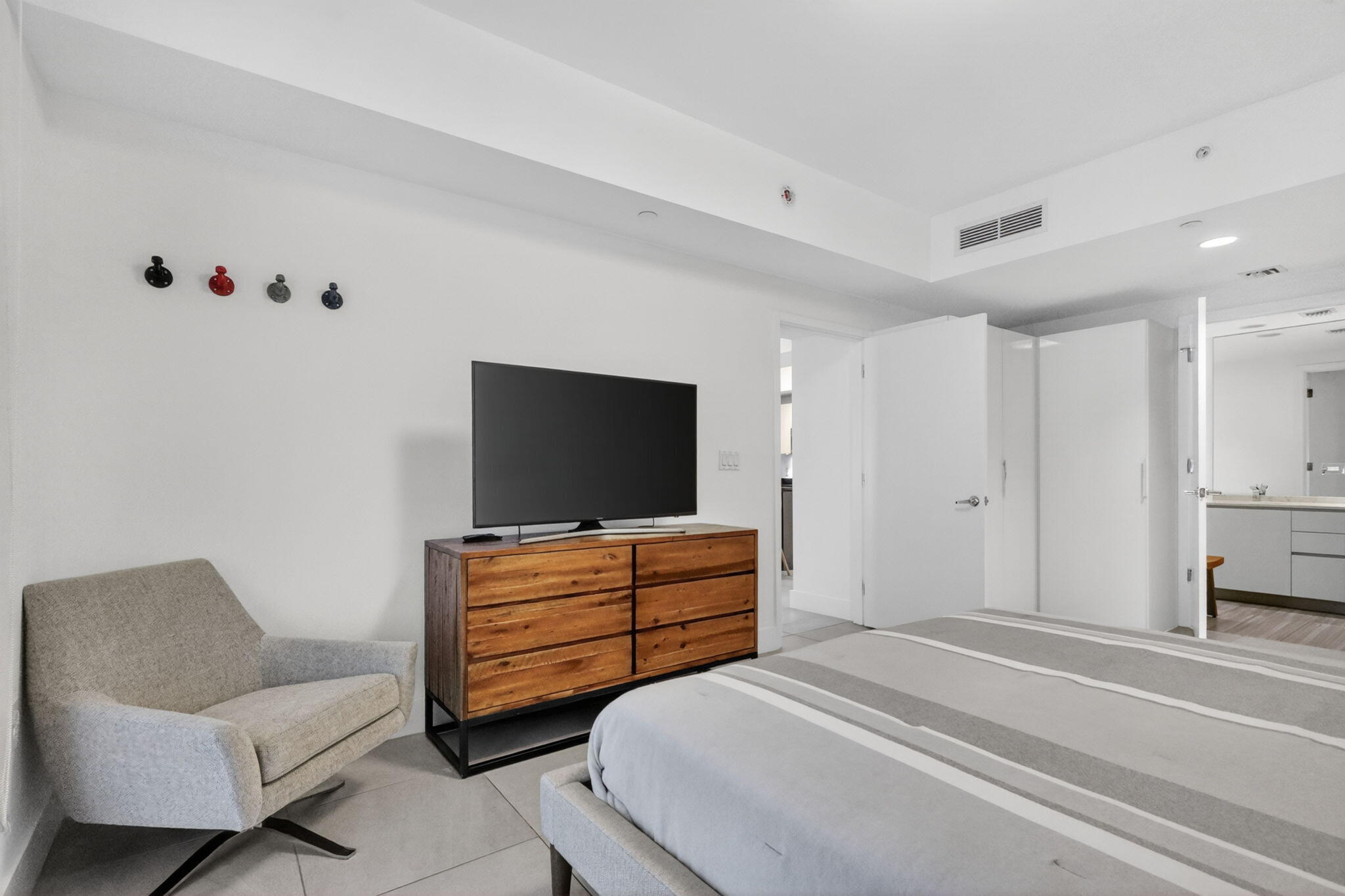1010 Brickell #1607, Miami FL 33131