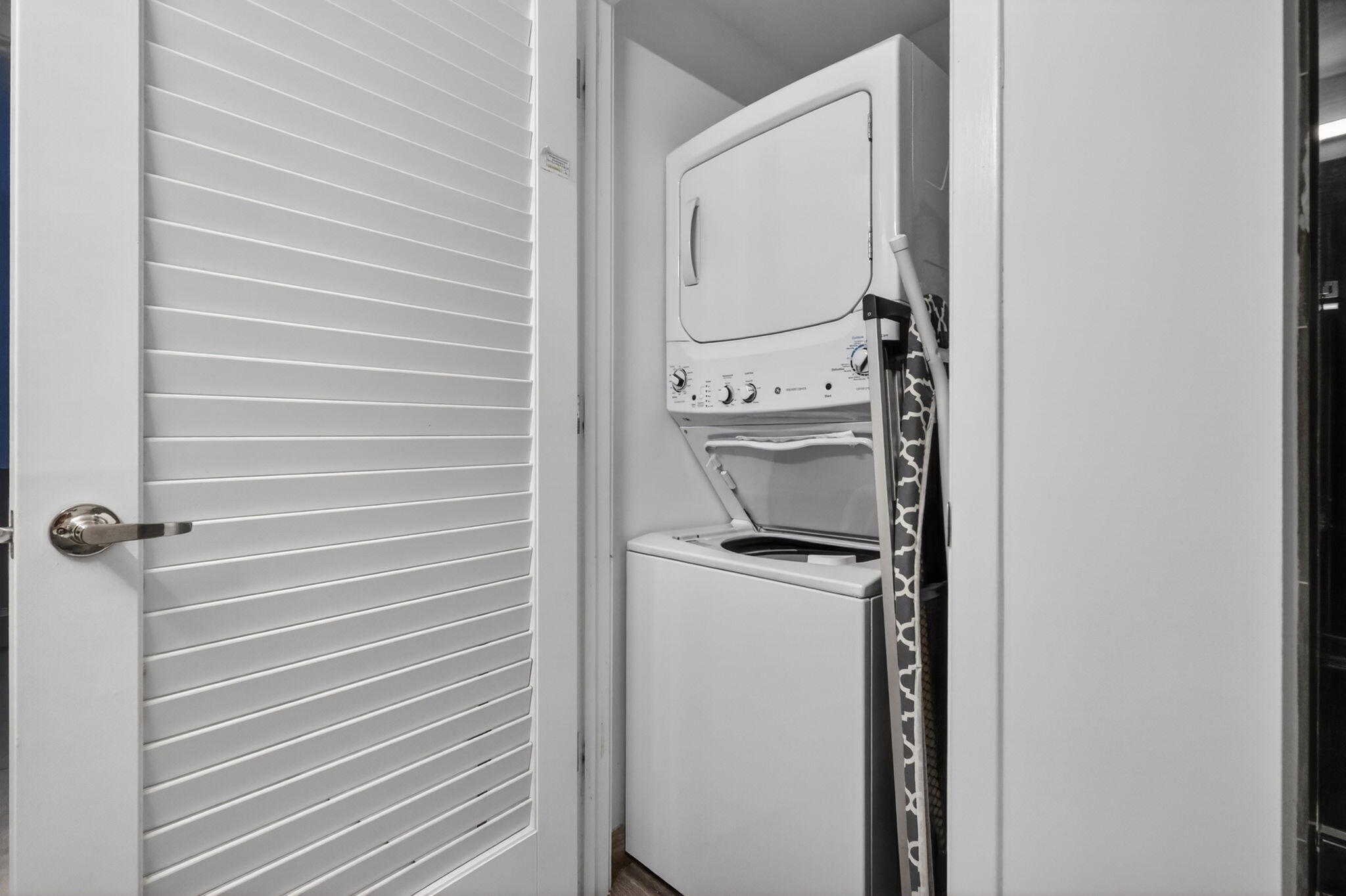 1010 Brickell #1607, Miami FL 33131