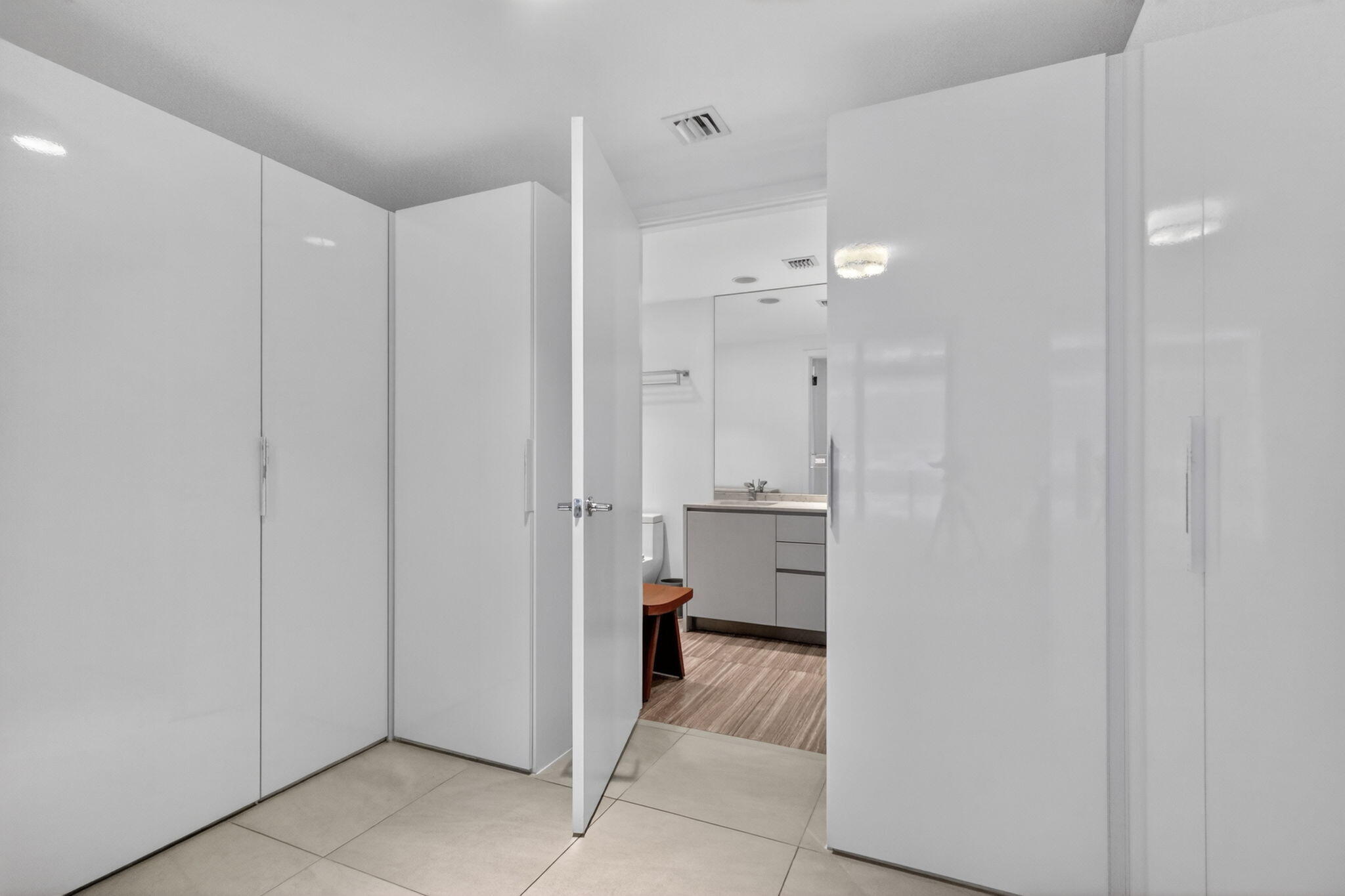 1010 Brickell #1607, Miami FL 33131
