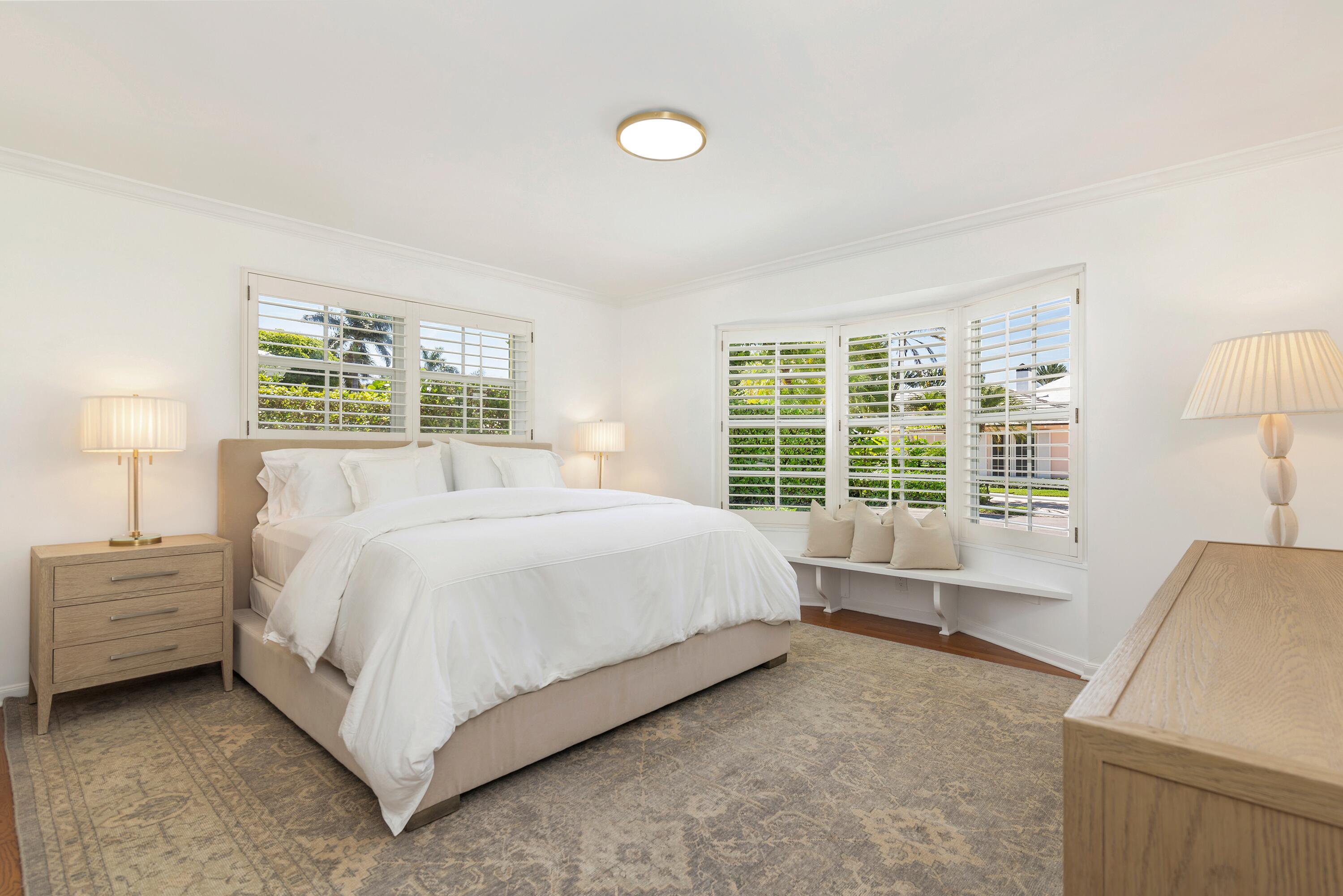 241 Via Linda, Palm Beach FL 33480