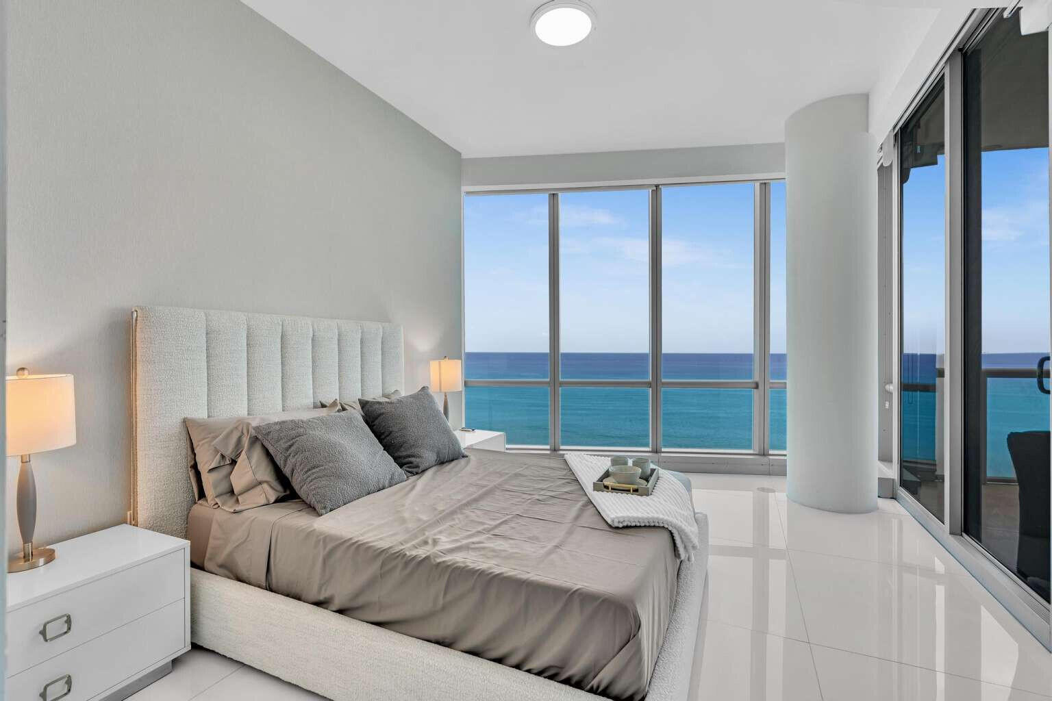 17121 Collins #4403, Sunny Isles Beach FL 33160
