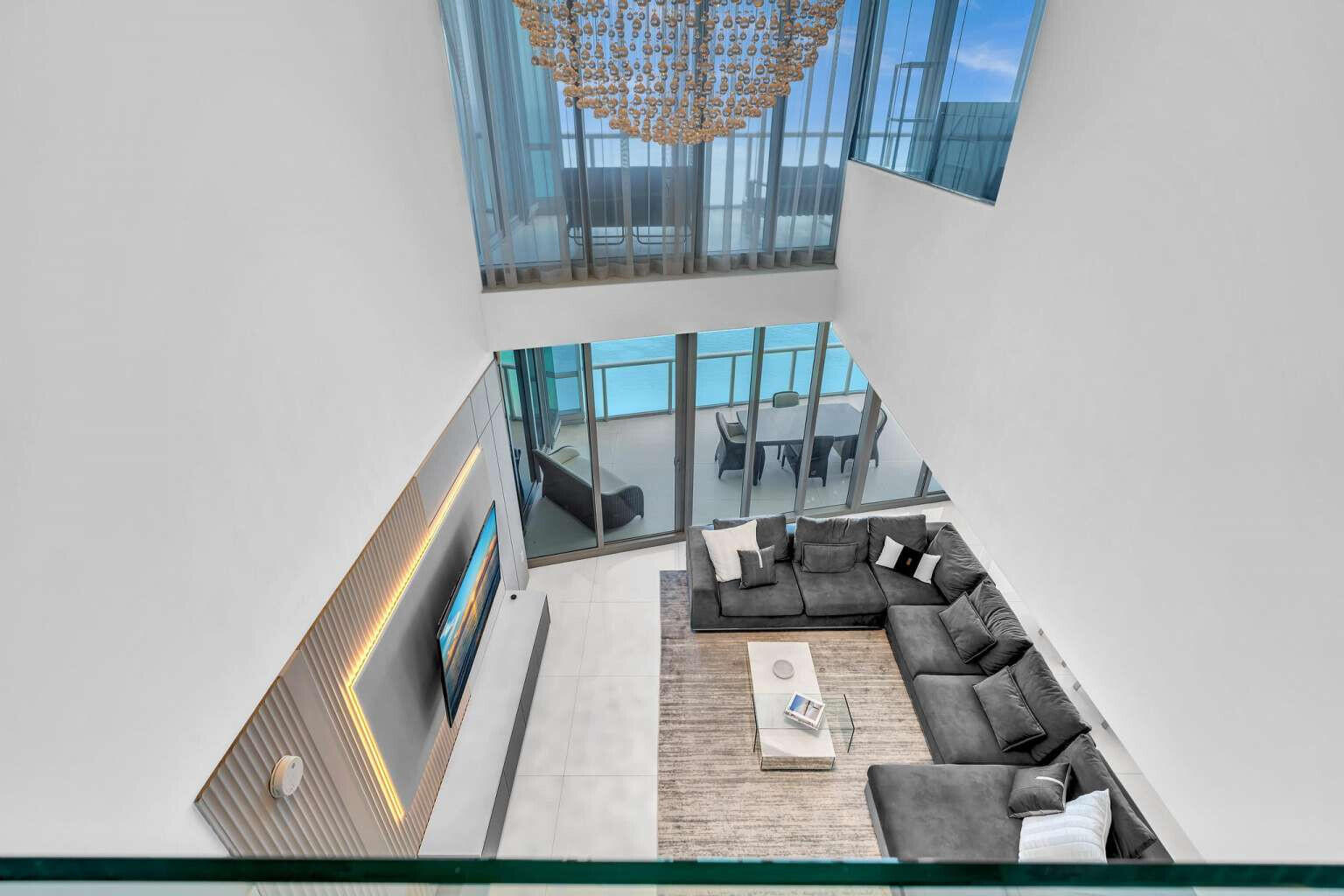 17121 Collins #4403, Sunny Isles Beach FL 33160
