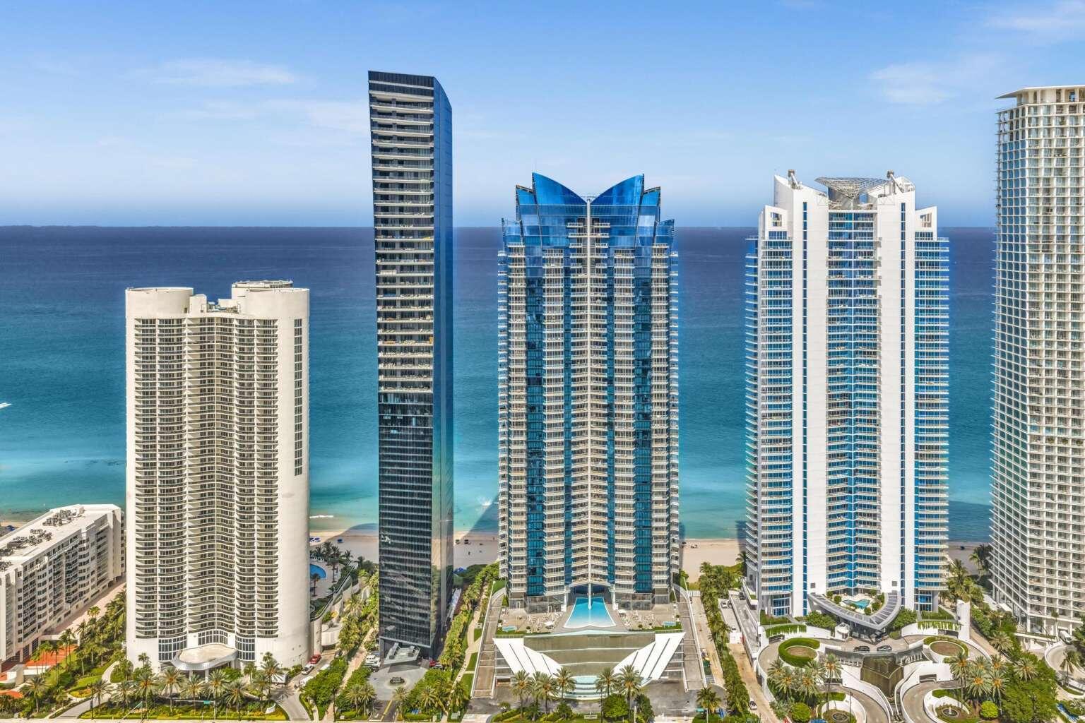 17121 Collins #4403, Sunny Isles Beach FL 33160