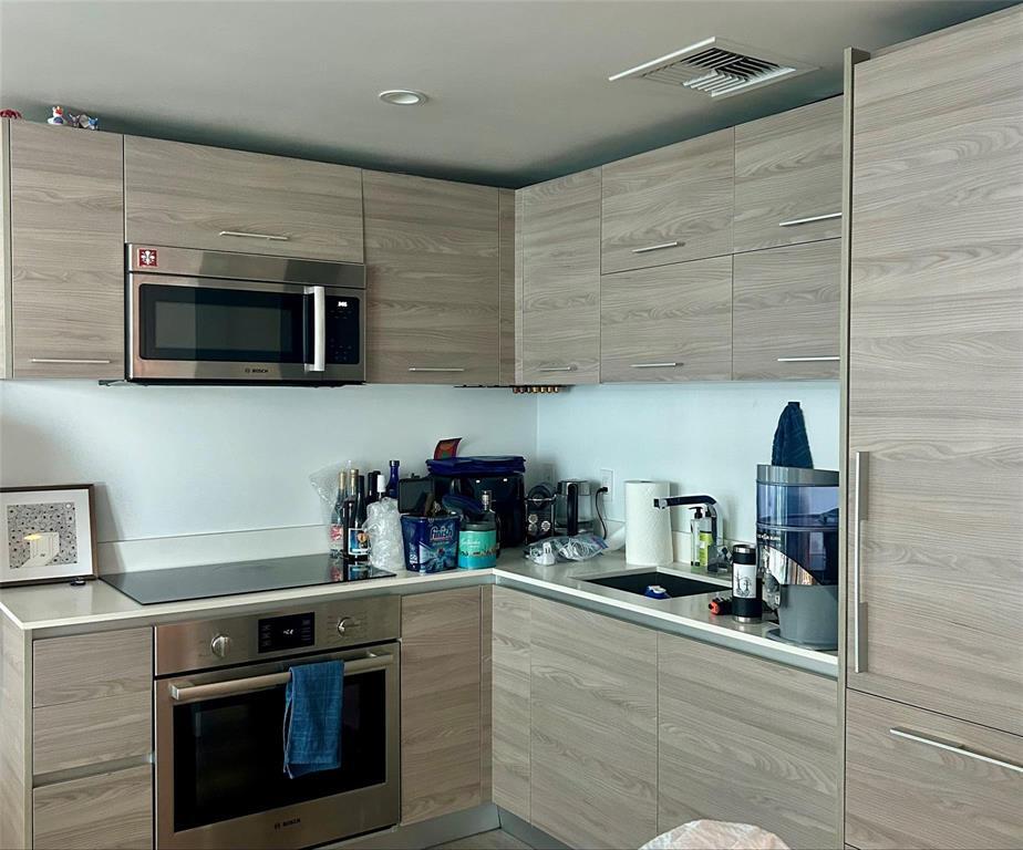 1300 S Miami #1907, Miami FL 33130