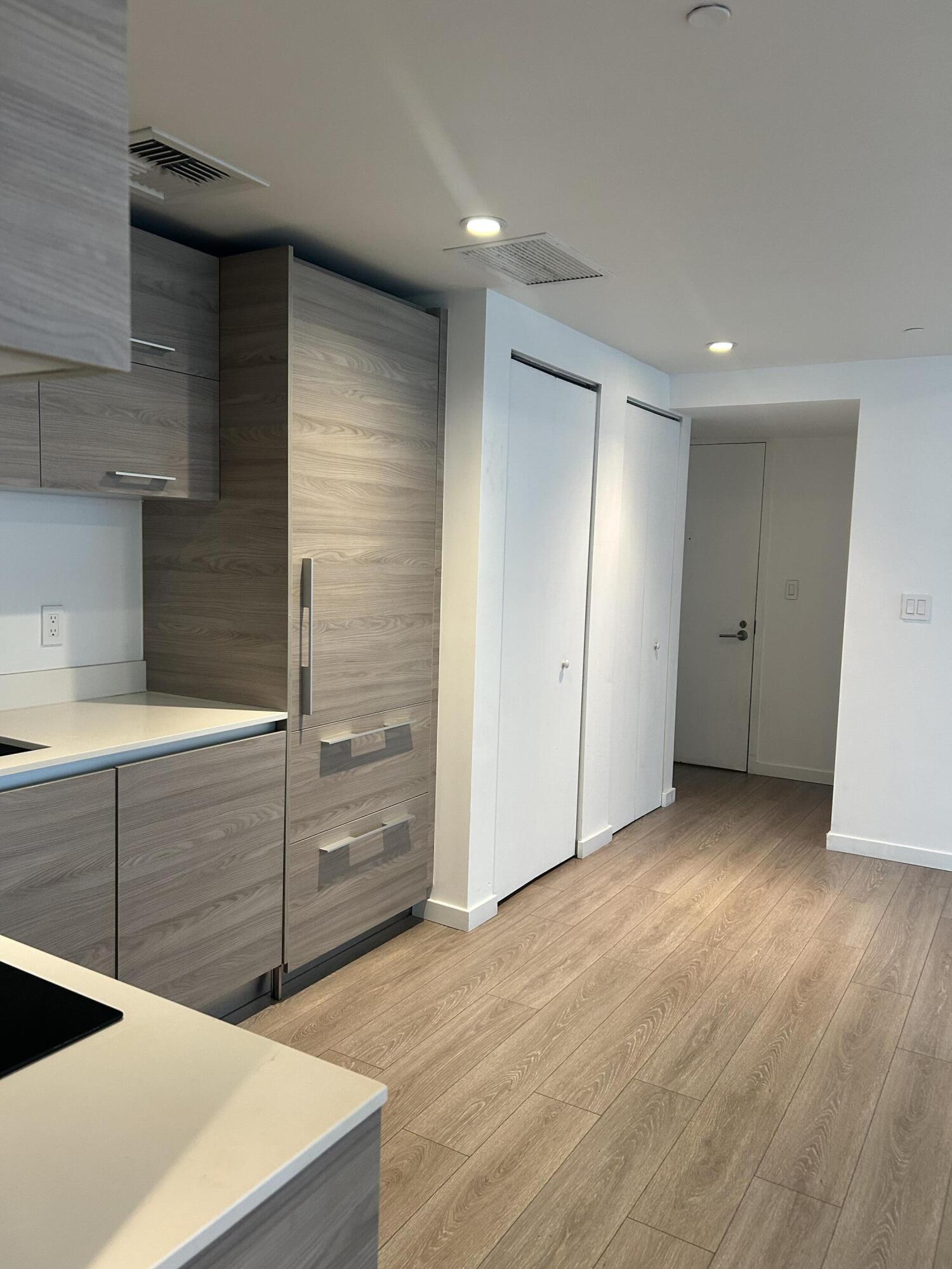 1300 S Miami #1907, Miami FL 33130