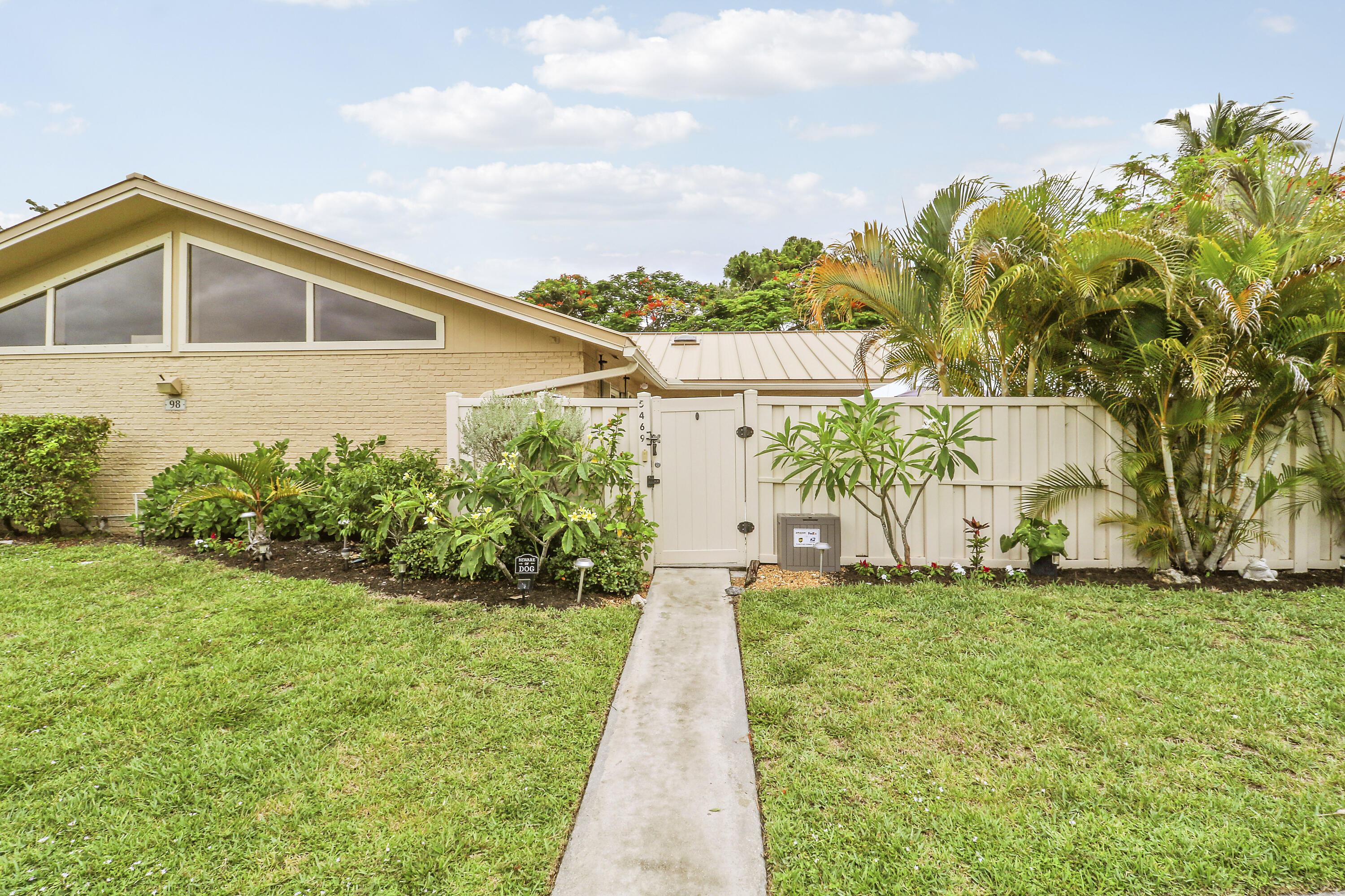 5469 Eagle Lake, Palm Beach Gardens FL 33418
