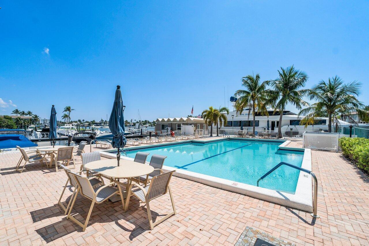 1035 S Federal #406, Delray Beach FL 33483