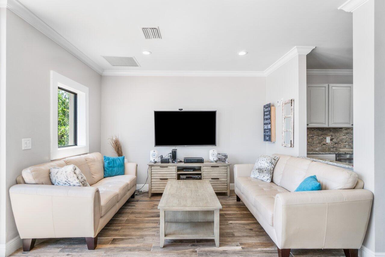 1035 S Federal #406, Delray Beach FL 33483