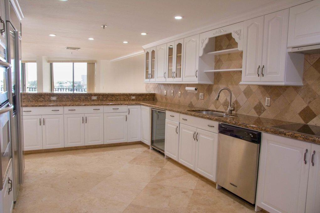 1035 S Federal #406, Delray Beach FL 33483