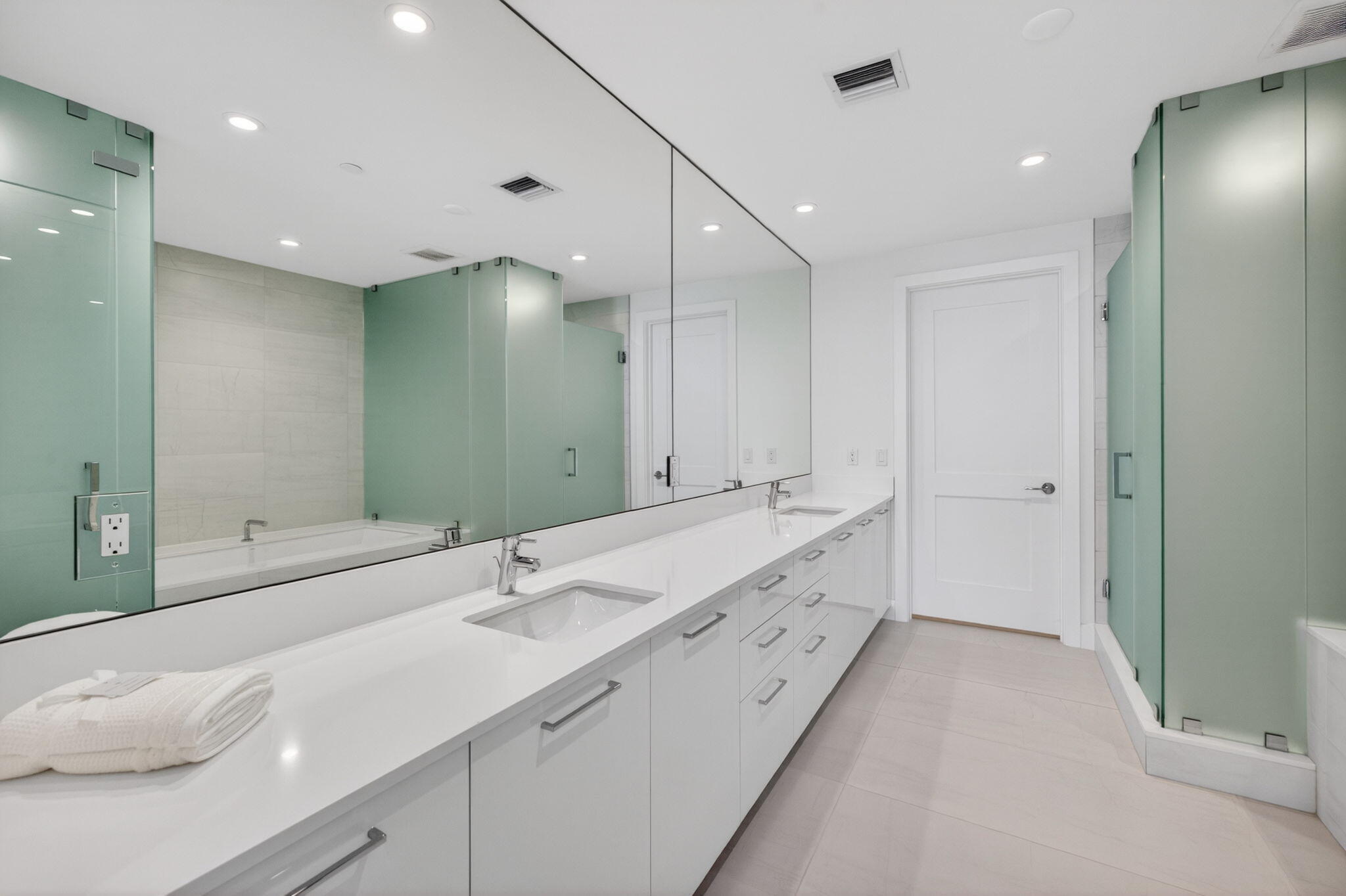 153 N Seabreeze #901-s, Fort Lauderdale FL 33304