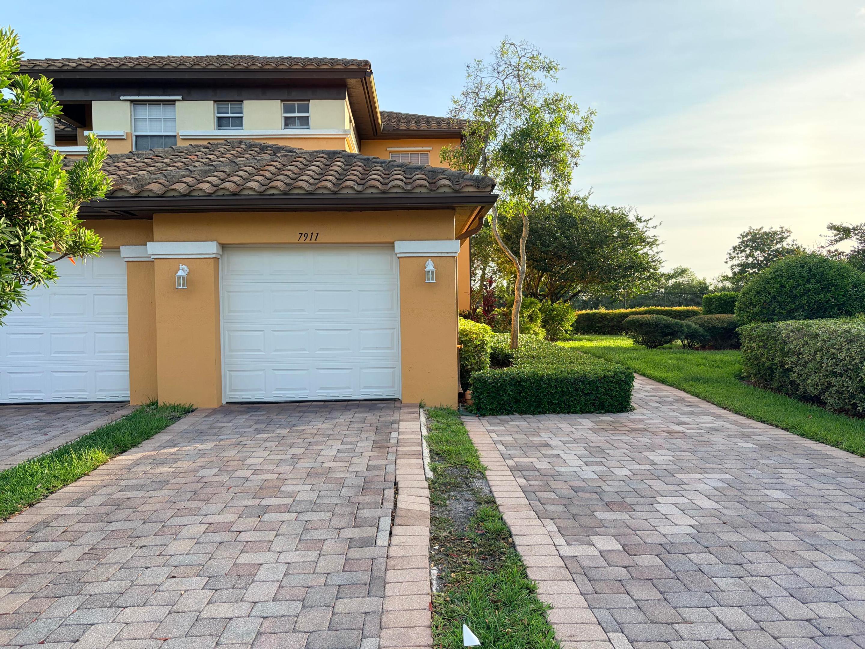 7911 NW 128th #11-c, Parkland FL 33076