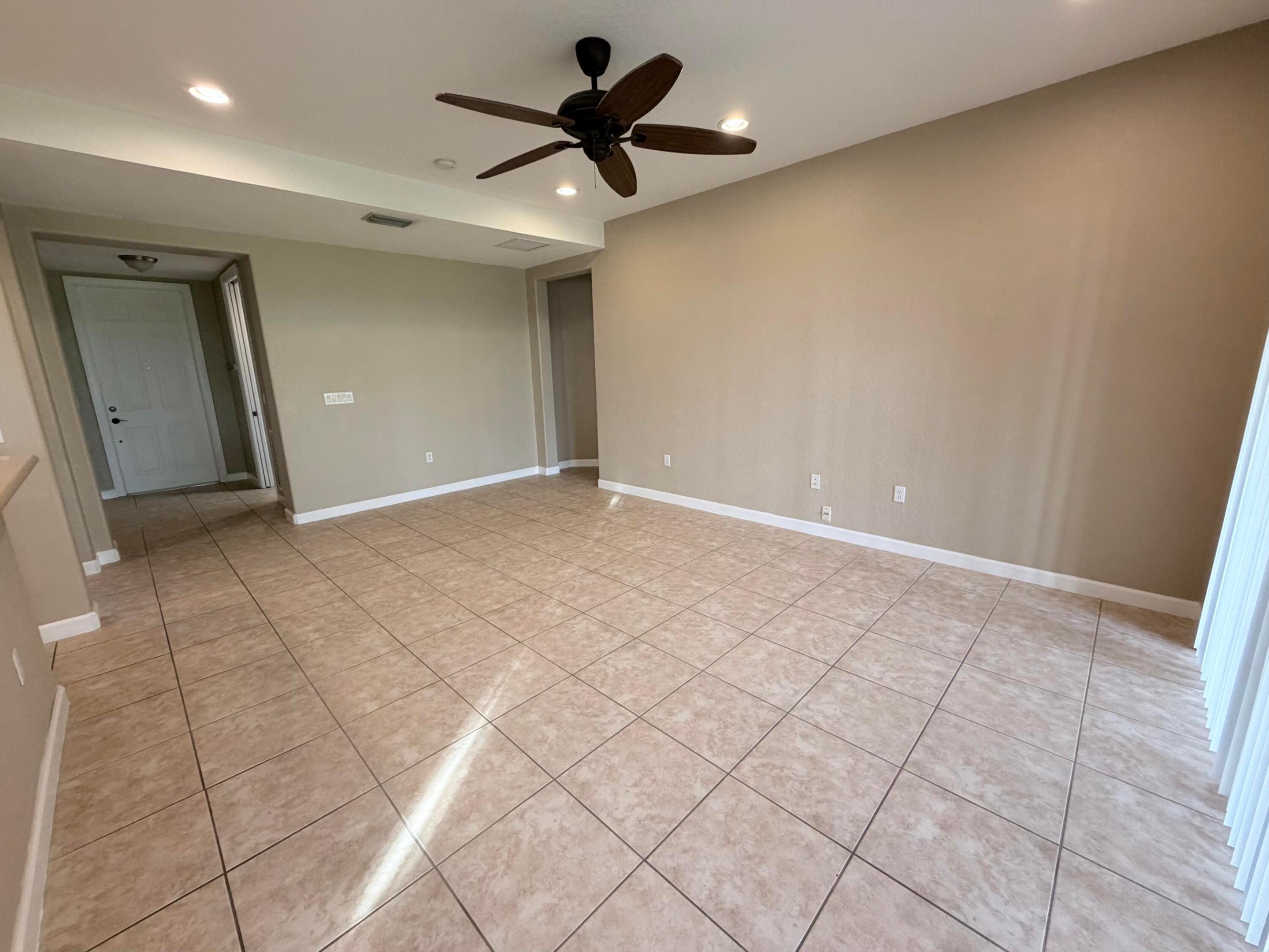 7911 NW 128th #11-c, Parkland FL 33076