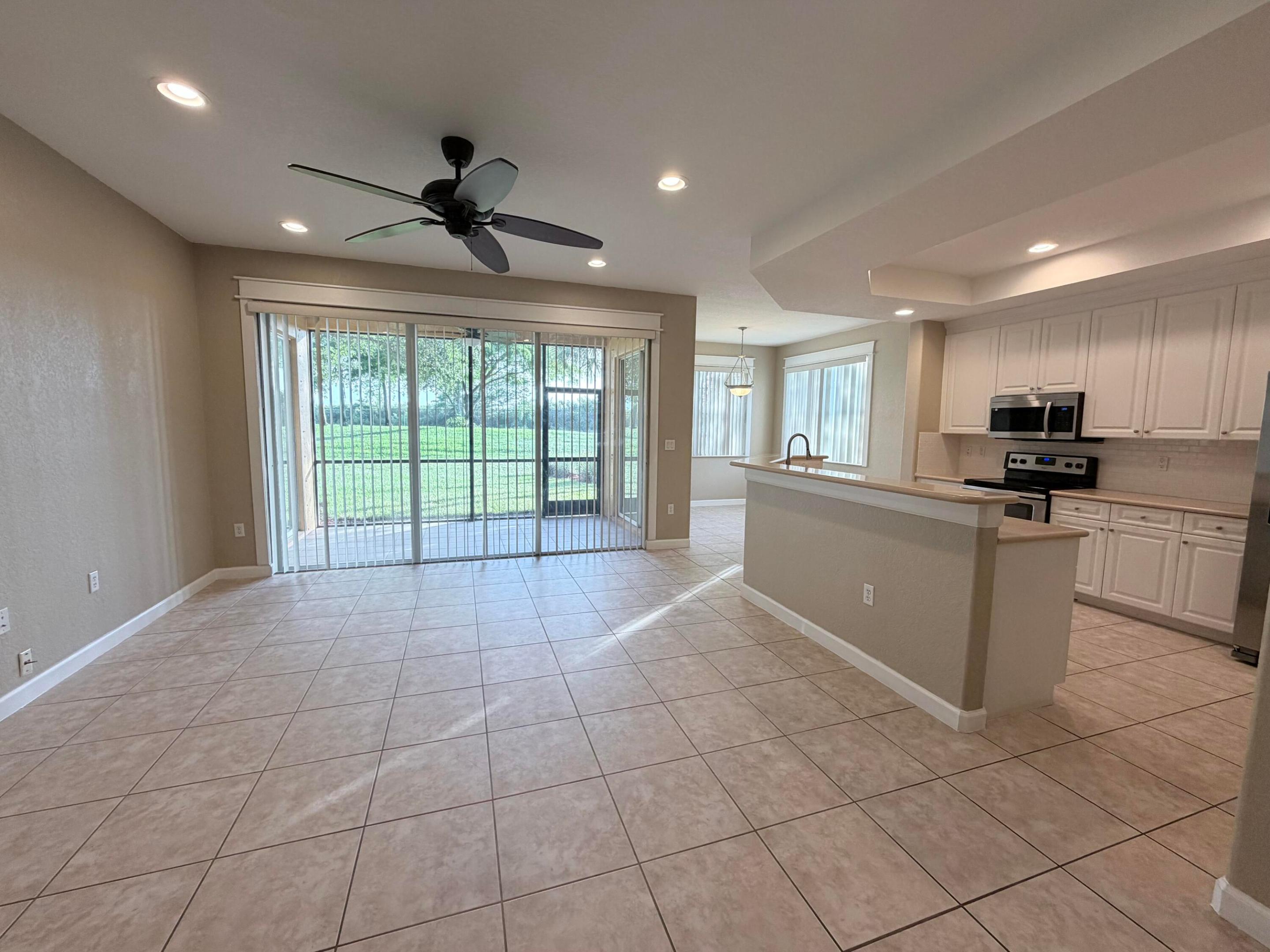 7911 NW 128th #11-c, Parkland FL 33076