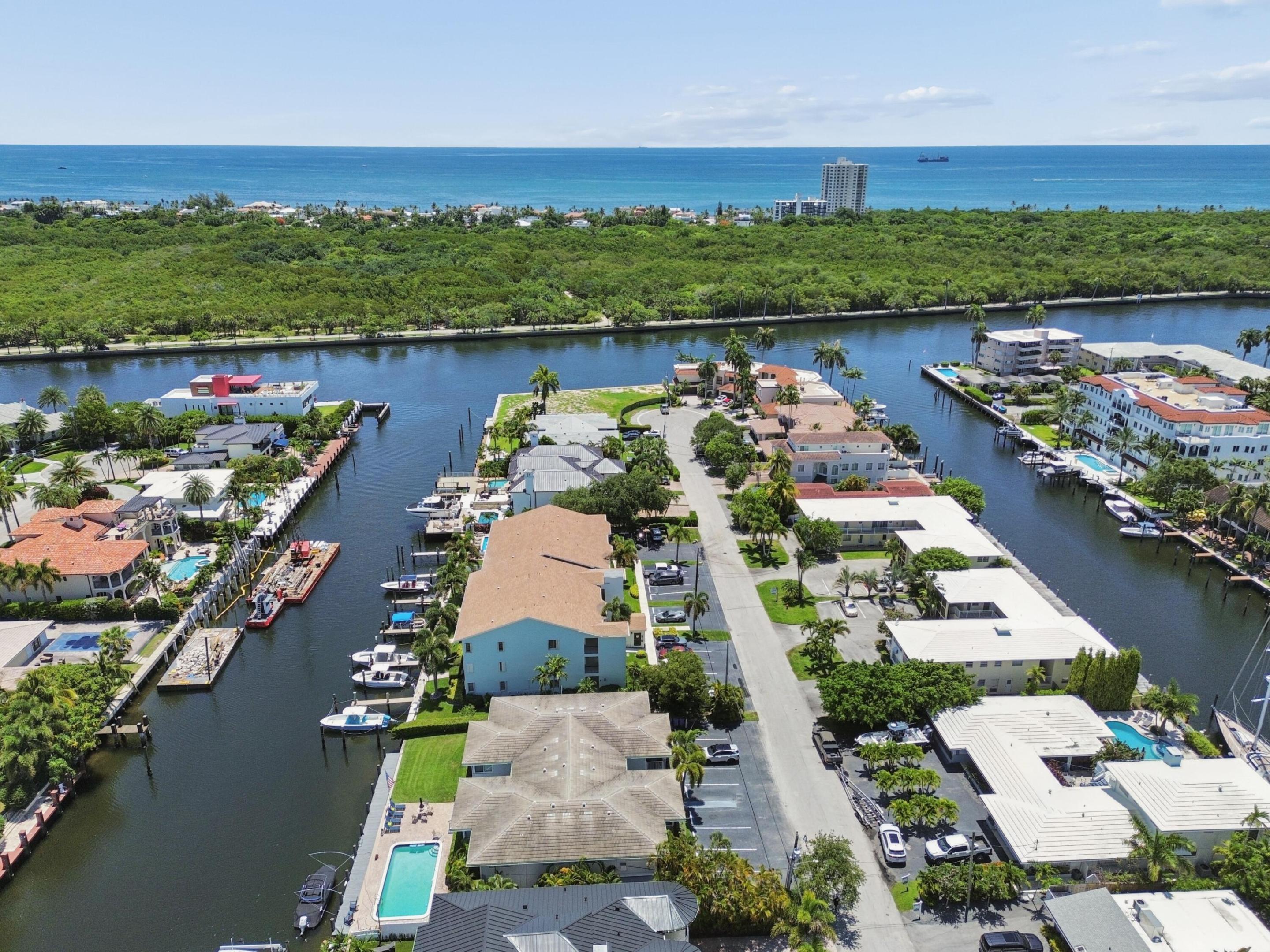 2751 NE 15th #103, Fort Lauderdale FL 33304