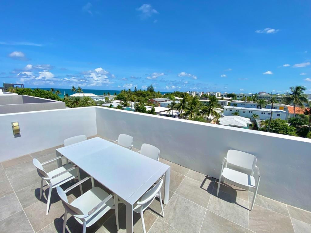 348 Balboa, Hollywood FL 33019