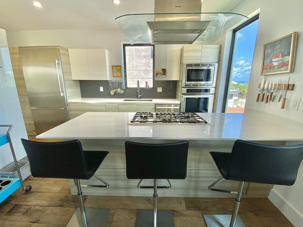 348 Balboa, Hollywood FL 33019