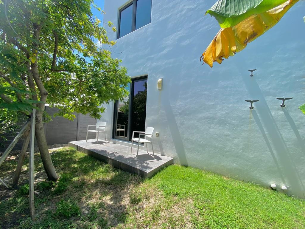 348 Balboa, Hollywood FL 33019