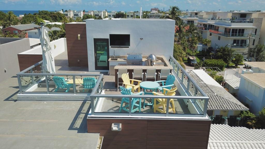 348 Balboa, Hollywood FL 33019