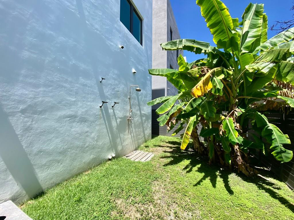 348 Balboa, Hollywood FL 33019