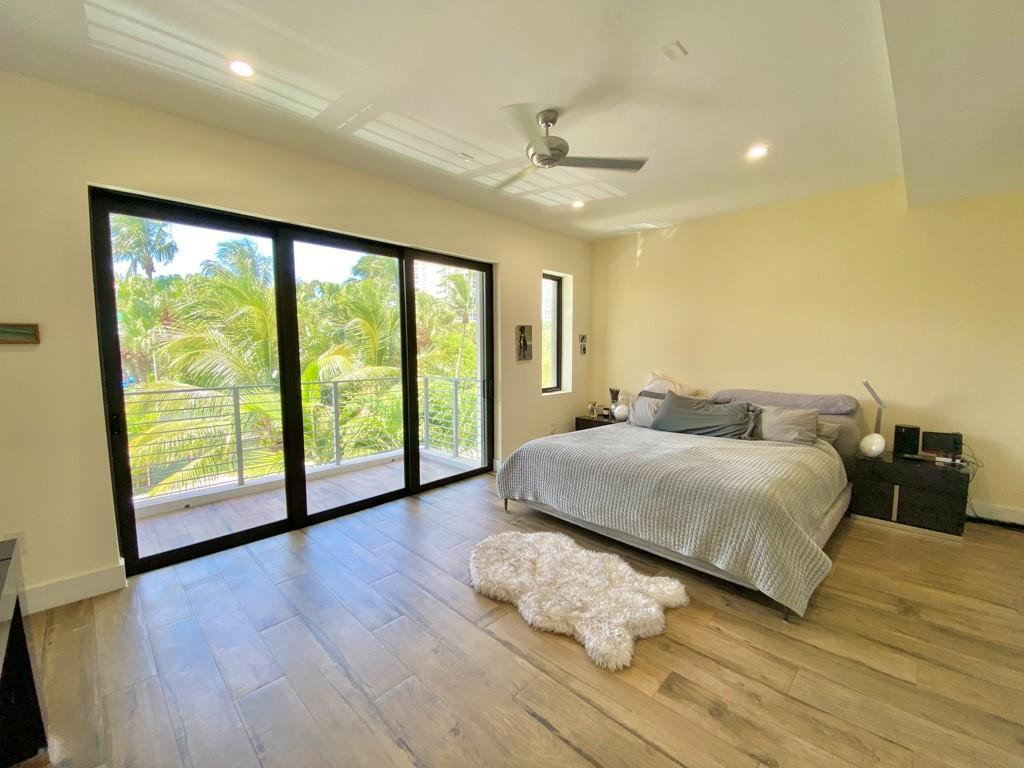 348 Balboa, Hollywood FL 33019