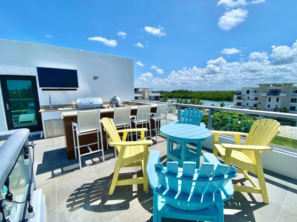 348 Balboa, Hollywood FL 33019